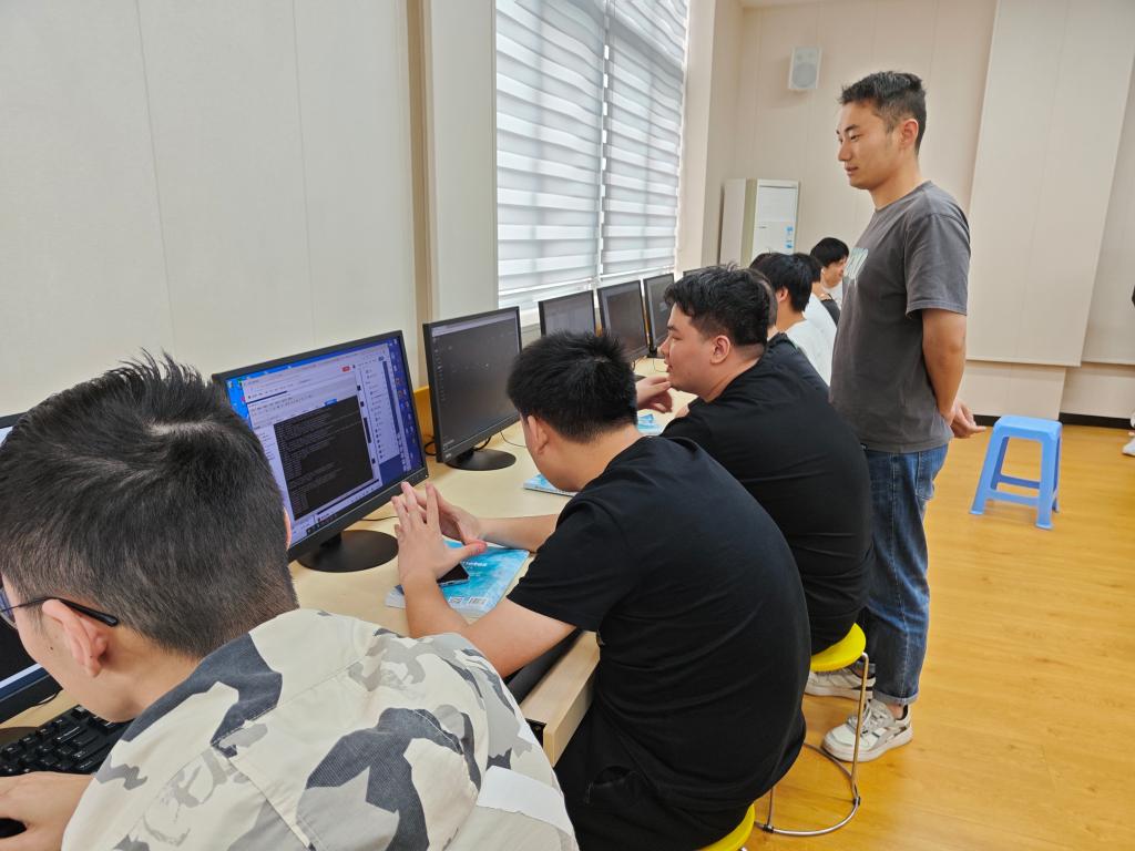 匠心筑梦，德技并修 信息工程系全力备战2023年技能月网络与信息安全软件开发竞赛